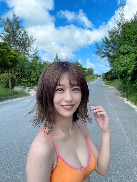 【画像】あやなんのあやなんが柔らかそう【AKB48・篠崎彩奈】