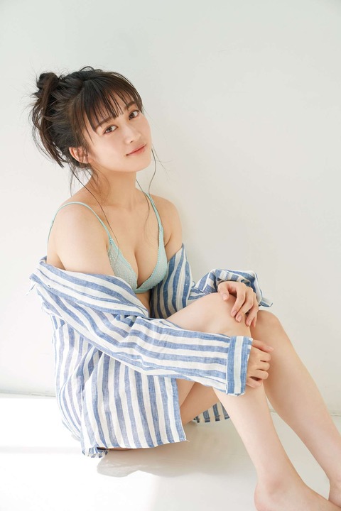 【NMB48】川上千尋ちゃんのグラビアキタ━━━━(゚∀゚)━━━━!!