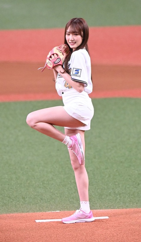 【NMB48】ぴろぴろ原かれんが京セラドームで始球式