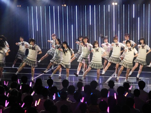 契約解消後2年は芸能活動禁止、吉本所属のNMB48も“奴隷契約”?