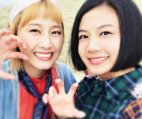 【朗報】松井玲奈&清水富美加出演の「笑う招き猫」映画もドラマも予定通り公開決定