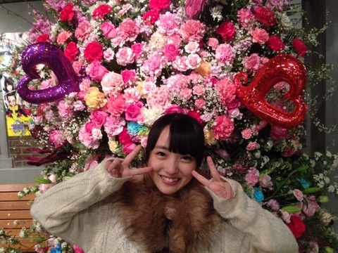 ついに向井地美音の水着姿が拝めるわけだが