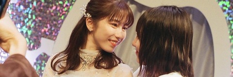 田口愛佳のTwitterってずっと横山由依と見つめ合うヘッダーにしてるけど何か未練あるの？(3)