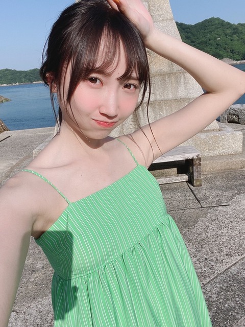 【STU48】薮下楓ちゃんの爆乳が素晴らしい