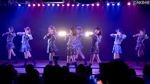 【AKB48】チーム8公演、厄介ヲタがゴネて開演が大幅に遅延した模様