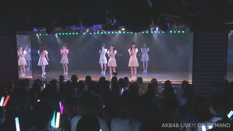 【AKB48】17期研究生・女性限定公演に来た客層をご覧下さい
