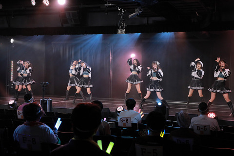 【悲報】SKE48劇場、ヲタクはマスクとフェイスシールドを着用し観覧ｗｗｗ