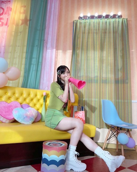 【AKB48】ゆいゆいの頭身バランスｗｗｗｗｗｗ【小栗有以】