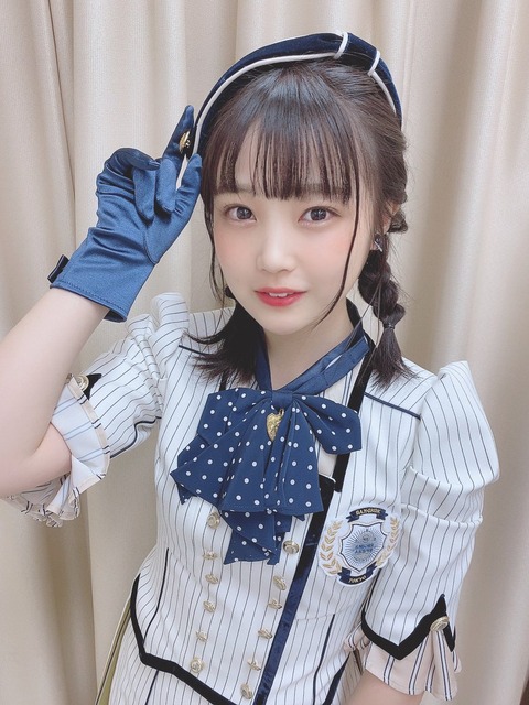 【悲報】元AKBの佐藤美波さんAKBオタクからの中傷に心いため病む