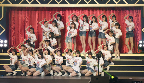 【AKB48】チーム8解散コンサート、誰も卒業発表せず無事終了!