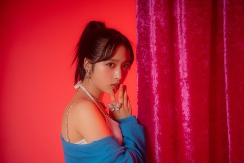 【AKB48】「OUT OF 48」のイメージビジュアル第三弾のモデルは「小栗有以」って小栗有以も参加するの?