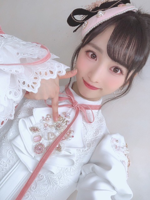 【動画】AKB48小栗有以ちゃんソロコンサートの撮影タイムで起きた悲劇wwwwww
