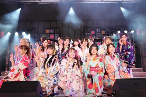 【AKB48】向井地…148㎝ 倉野尾…152㎝ 岡田武藤…155㎝ 村山岡部本田…158㎝