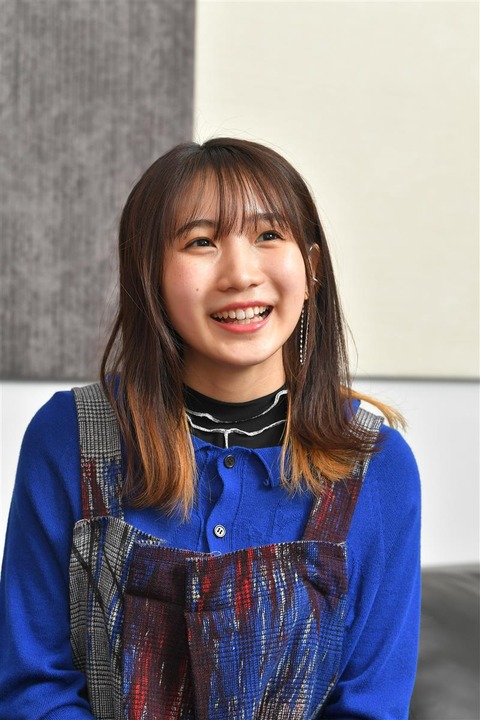 【画像】YOASOBIのボーカルがAKB48山邊歩夢に似ている件!