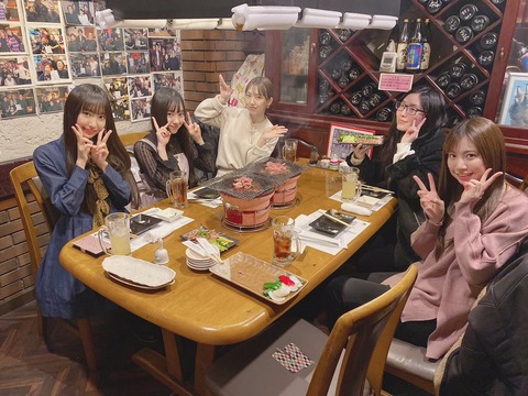【SKE48】遠征先で松井珠理奈さん派と須田派に分かれ食事会が開かれる。須田派は全員ツイート、珠理奈さん派はｗｗｗ