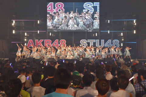 【 AKB48】かつての「全国握手会」って結構重労働だったのかも