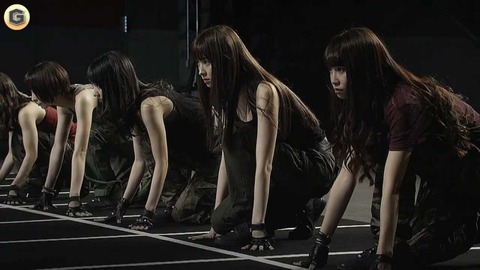【悲報】AKB新アルバムに4曲の未収録曲が入らず