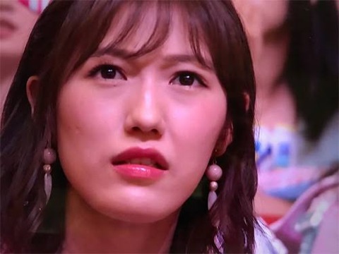 【東スポ】須藤の結婚発表でドス顔したまゆゆ、実はキレていなかった!【渡辺麻友】