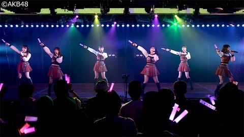 久々に見たAKB48の劇場公演が生歌でワロタ
