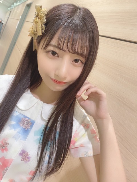 【悲報】チーム8鈴木優香さん「皆さん12/24予定ありますか? ないですよね。サンタコス配信するので見に来て下さい。」wwwwww