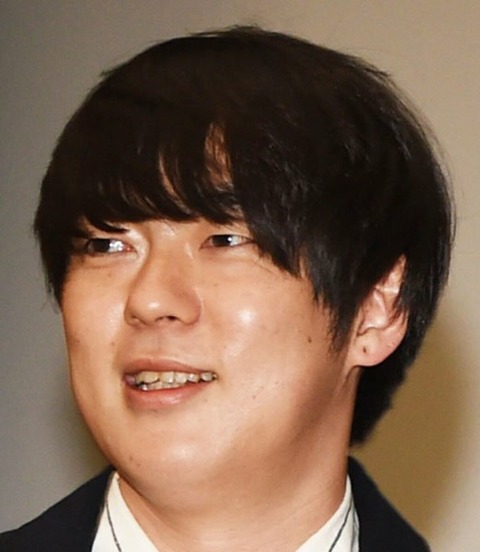 逆張りパヨク芸人ウーマン村本さん「アイドルスキャンダルに失望だの裏切られただの言うな散々アイドルに夢見させてもらったんだろ」