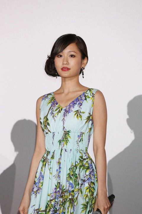 【文春】元AKS関係者「AKB48初期メンバーは当たり前のように恋人がいた。若いメンバーも恋愛しまくり」