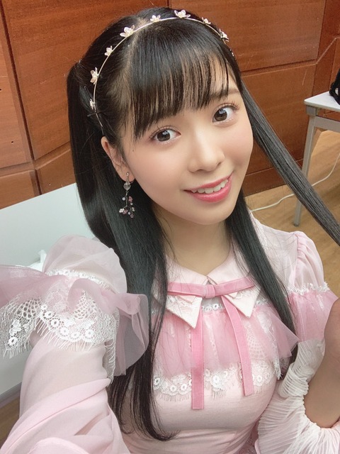 【NMB48】安田桃寧さんのお〇ぱいさんが苦しそう・・・