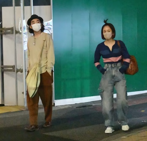 前田敦子&柄本時生”バツイチ”二人が「青山カフェデート」