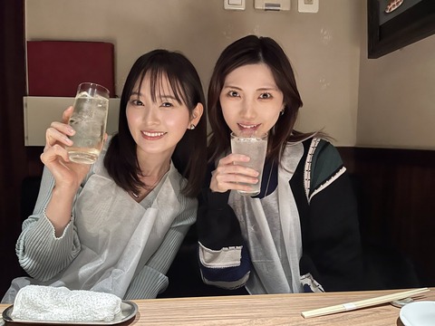 卒業した岡田奈々、兒玉遥と合流する