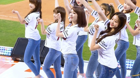 正直、AKB48とかアイドルとかってスカートより、尻の形ぶりぶりっ見えてるスキニーとか衣装のが善くない?(63)