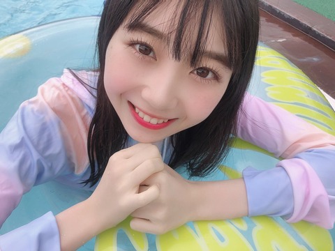 【AKB48】小林蘭、安田叶、長友彩海の水着プール写真ｷﾀ━━━━(ﾟ∀ﾟ)━━━━!!