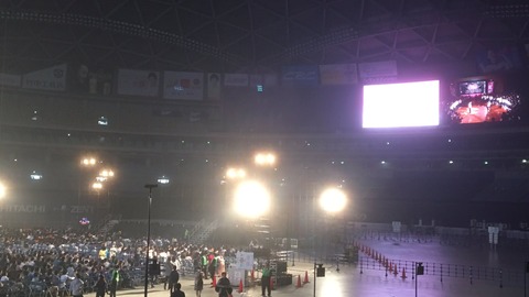 【悲報】AKB48全国握手会in名古屋ドームが推定1500人の超過疎!!!