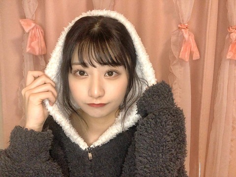 【朗報】AKB48鈴木優香ちゃん、今度は黒い下着が丸見えwwwwww【童貞スレ】