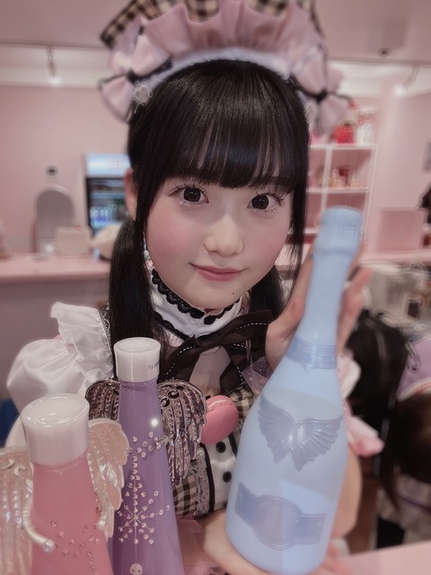 【AKB48】17期布袋百椛(17)が加入前にコンカフェで働いてたとリークされる