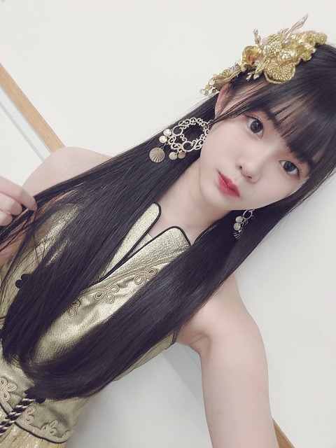 【AKB48】17期最年少の畠山希美さんがフラゲの衣装を着ると誰よりもセクシー