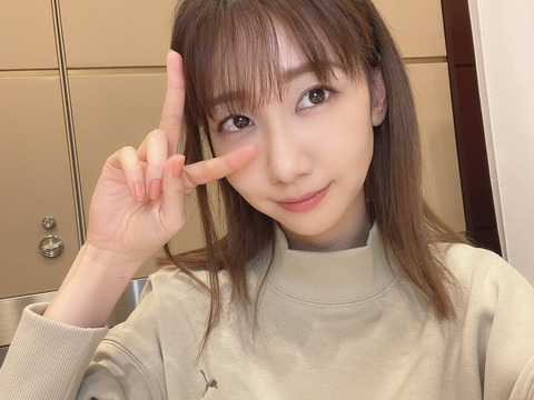 【AKB48】柏木由紀が乃木坂の白石や新内や真夏より年上には見えない