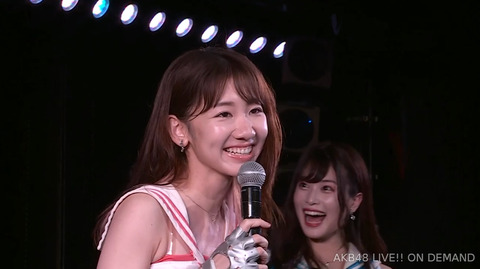 【AKB48】柏木由紀と横山由依はどんどん老けていってるのに、峯岸みなみと佐々木優佳里は全然老けないよな?