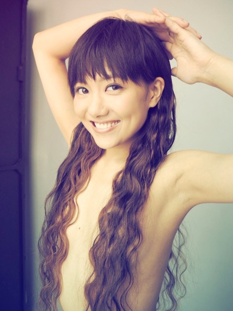 【SKE48】宮澤佐江のセクシー写真がメチャし〇だと話題に!!