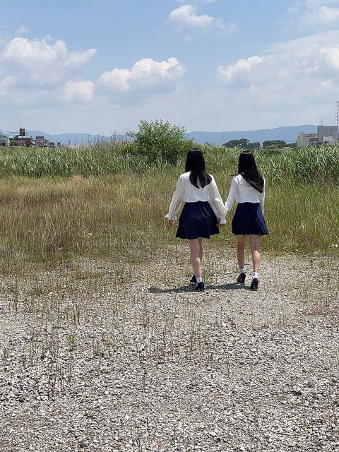 【NMB48】安田桃寧と安部若菜の百合グラビアがエロい・・・