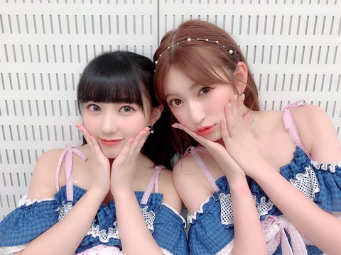 【AKB48】田中美久がAKB楽屋で誕生日祝いされてる後ろで冷めてるメンバーいるんだけどwww