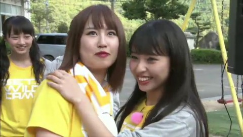 【NMB48】YNN生放送中に山尾梨奈のブラジャーがとれて恥じらう動画ｷﾀ━━━━(ﾟ∀ﾟ)━━━━!!