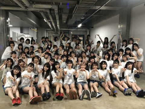 【AKB48】単独コンサート全員集合写真ｷﾀ━━━━(ﾟ∀ﾟ)━━━━!!