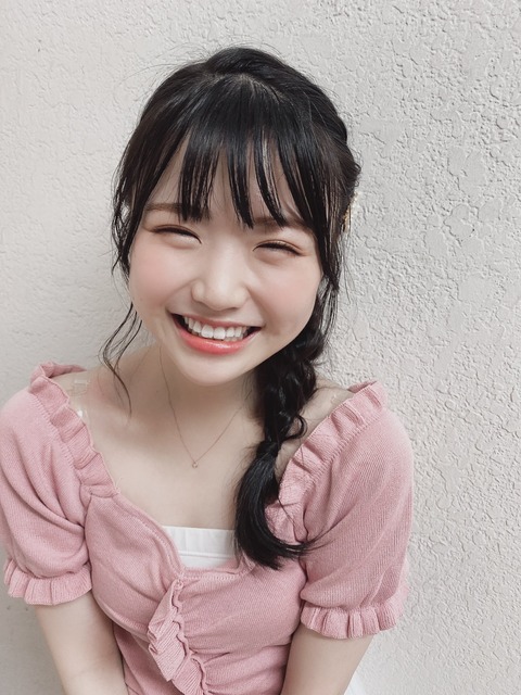 【画像】巨乳だらけのNMB48にあってちょうどいいお〇ぱいのメンバー