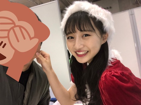 【悲報】NMB48山本彩加が2s写メ会でヲタのほっぺつねるルール違反www