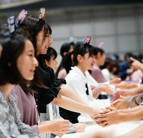 【AKB48G】握手会延期のせいで新幹線の大量キャンセルが発生しJR激おこ