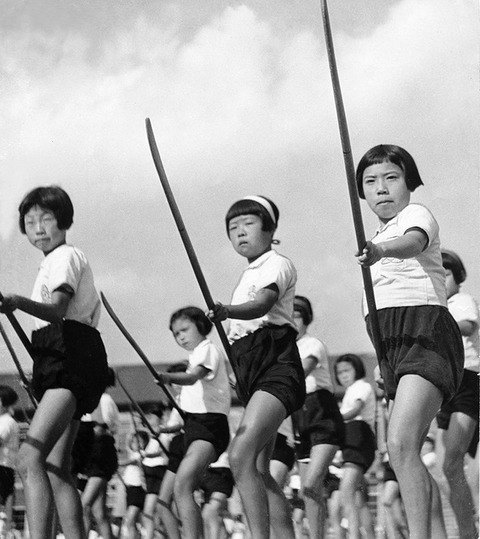 今のAKB48ってまるで大東亜戦争末期の日本を見ているかのようだよな