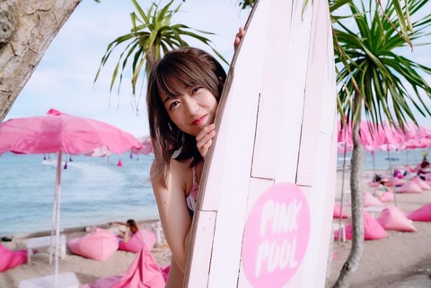 【悲報】SHOWROOMの課金煽りご褒美のセブ島ガイドブック、表紙に掲載の観光スポットが潰れてしまい発売日延期