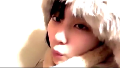 みくりん「な～んでAKBさん紅白出れないんですか？」(1)