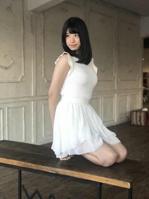 【NMB48】上西怜ちゃんの洋服の上からでもはっきりと分かる爆乳！