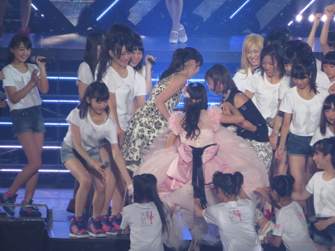 【画像あり】NMB48のあのメンバーのブラが激写されるｗｗｗ